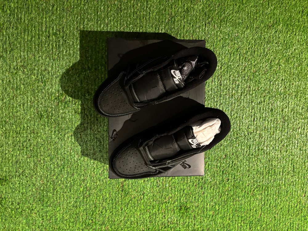 Jordan 1 Travis Scott Black Phantoms